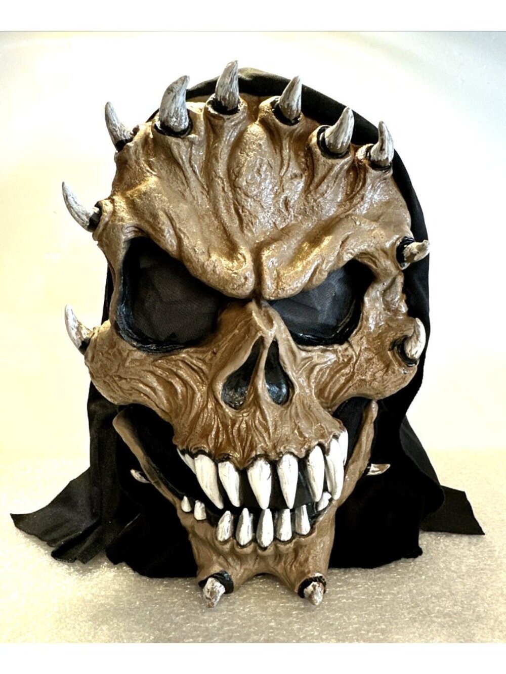 Vintage Easter Unlimited Halloween Mask Monster Horned Demon Skull w/ Moving Jaw